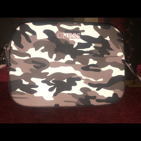 Pink And Green Camo GUESS Crossbody Purse - Picture 3 of 6
